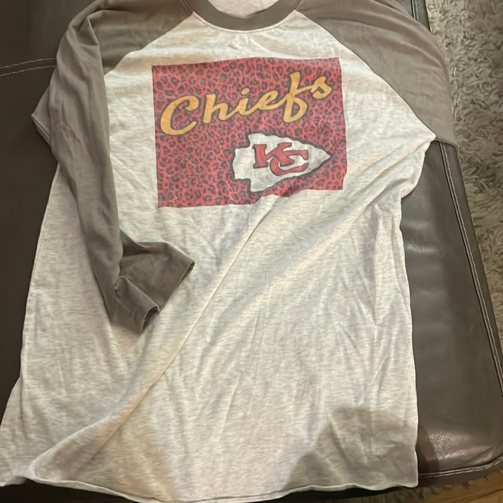 3/4 sleeve shirt
